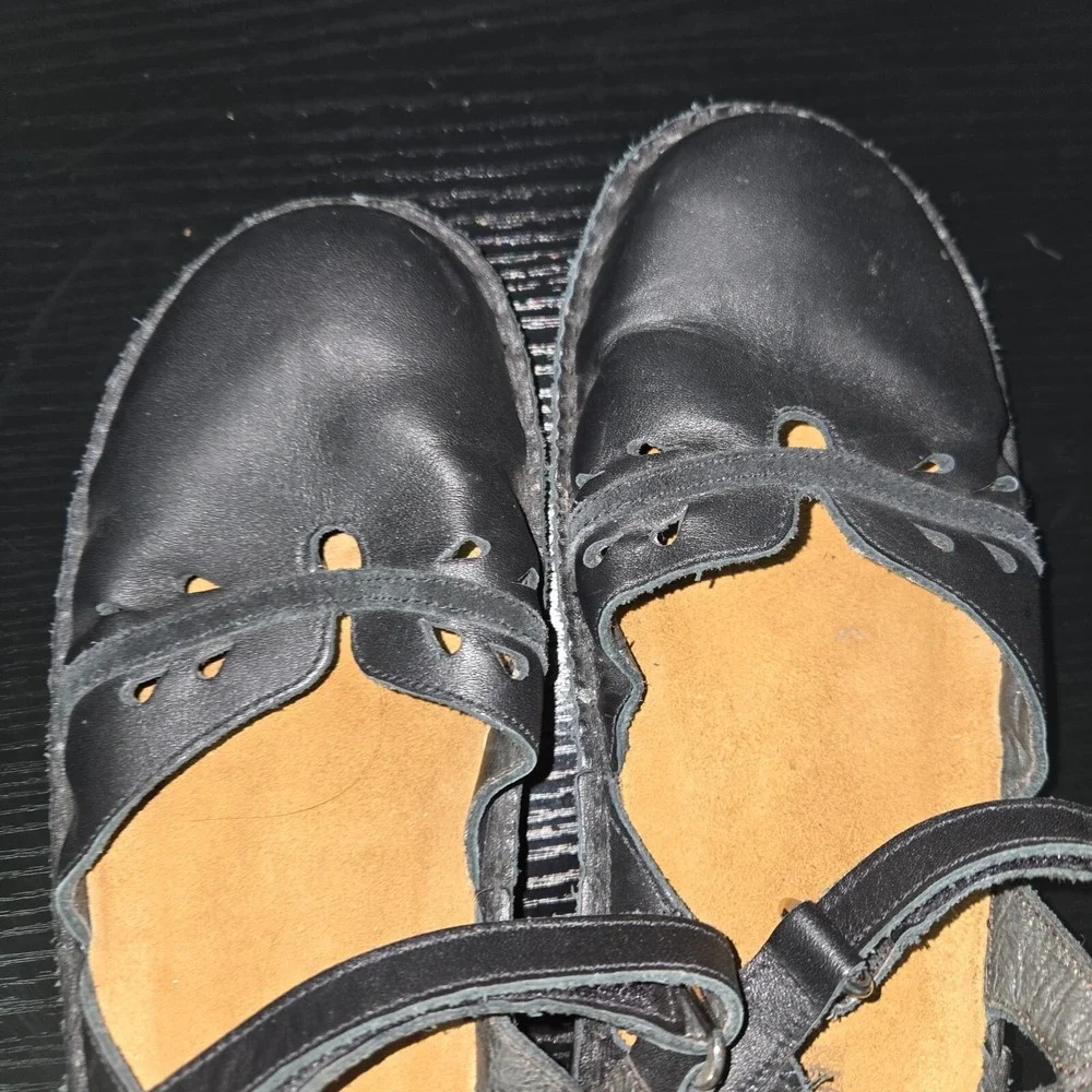 Naot Gardenia Mary Jane Sandals Womens Size 41 Black Leather Ankle Straps Shoes